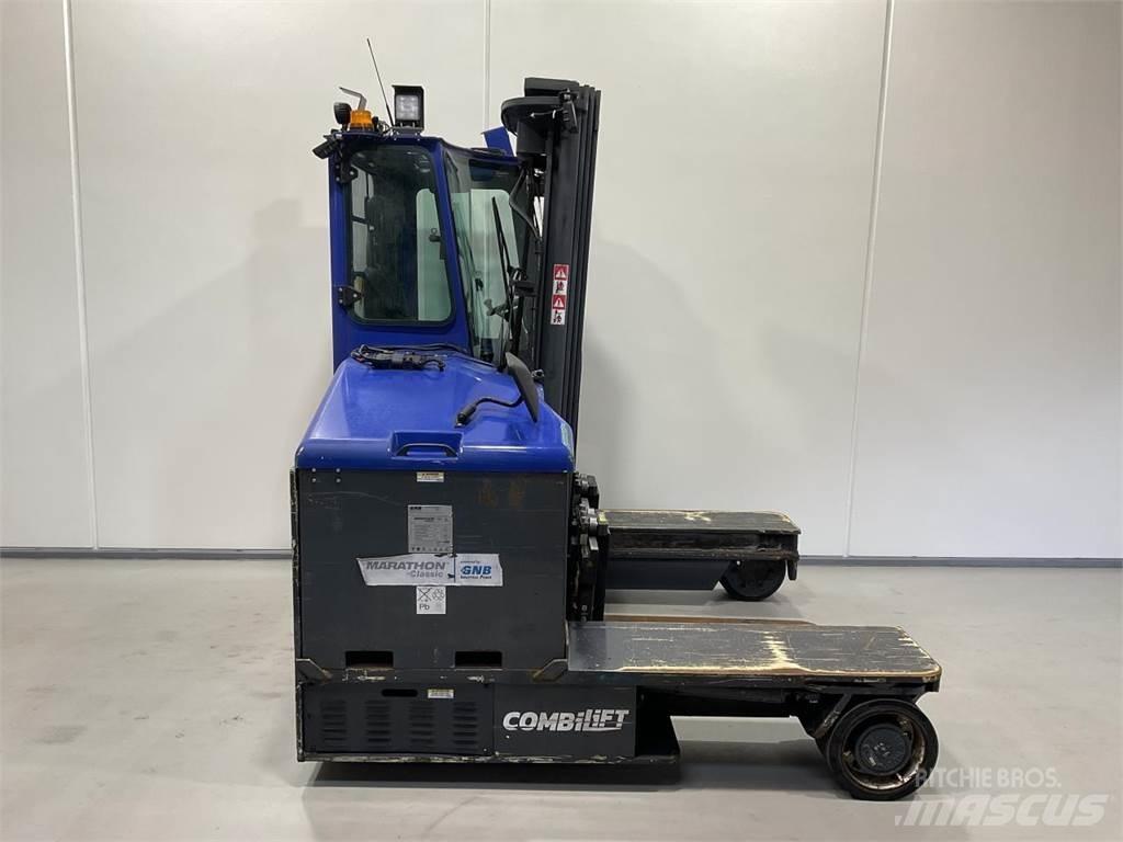 Combilift C4000ET Stivuitoare cu patru brate