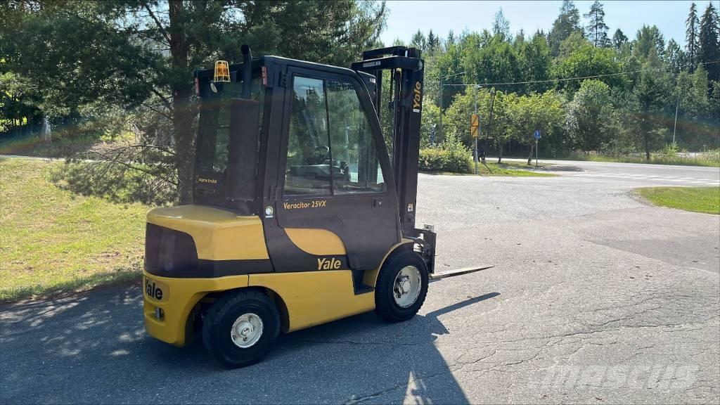 Yale GDP 25 VX Stivuitor diesel