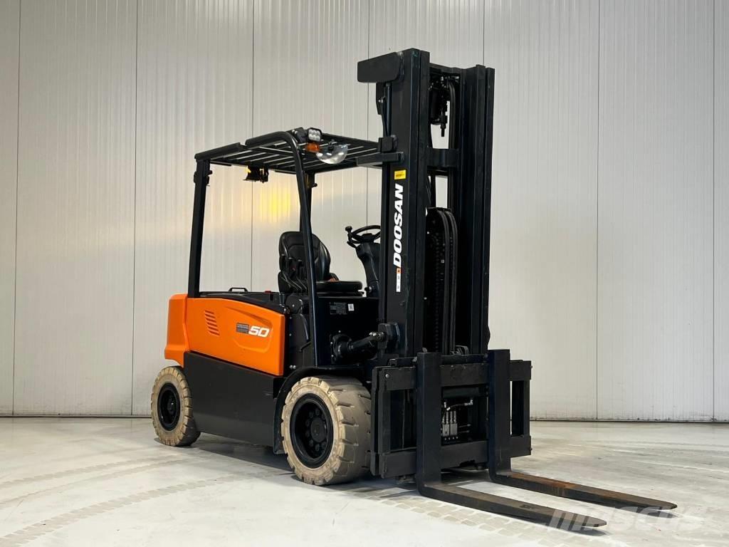 Doosan B50X-7 Stivuitor electric