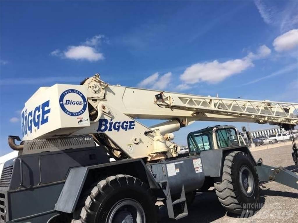 Terex CD225 Macara teren accidentat