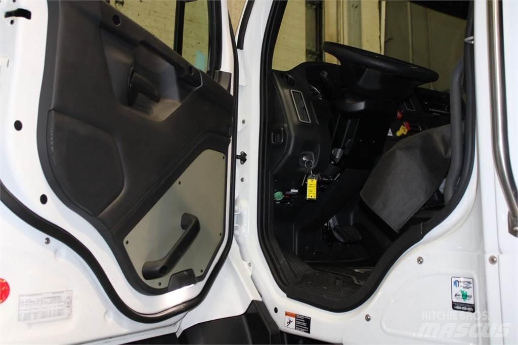 BIK HL 58T Camioane cu macara