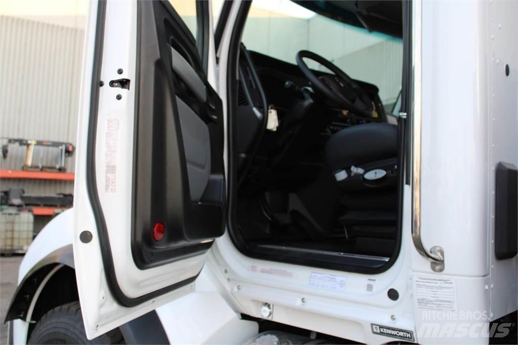 BIK HL 70T Camioane cu macara