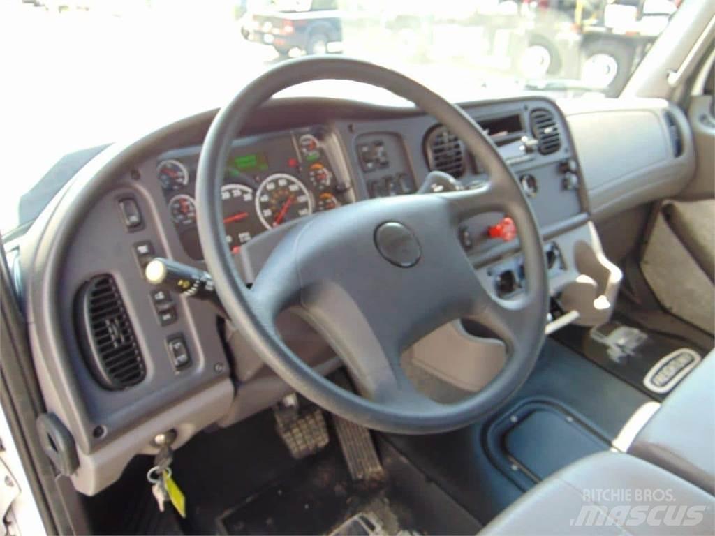 PM PL 74 Camioane cu macara