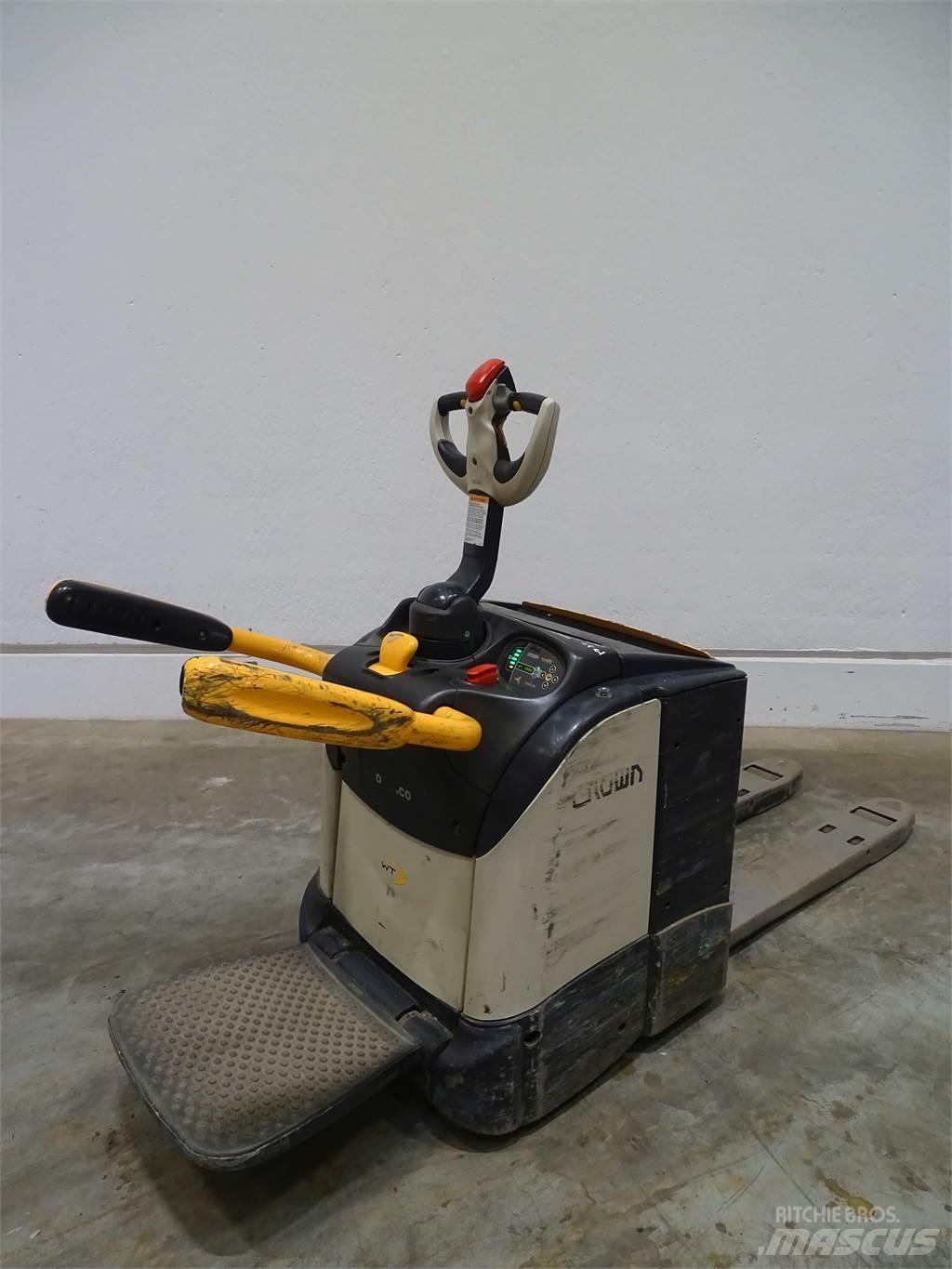 Crown WT3040 Transpaleta manuala