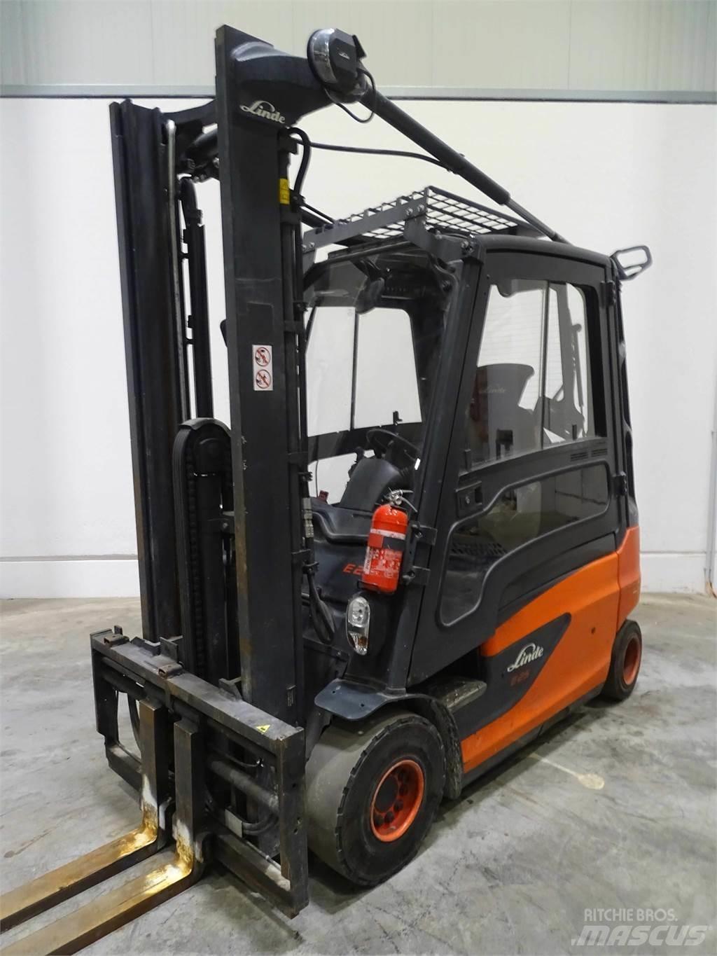Linde E25L-01 Stivuitor electric