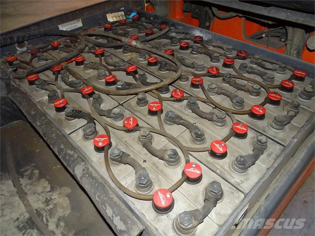 Linde E30H-01/600 Stivuitor electric