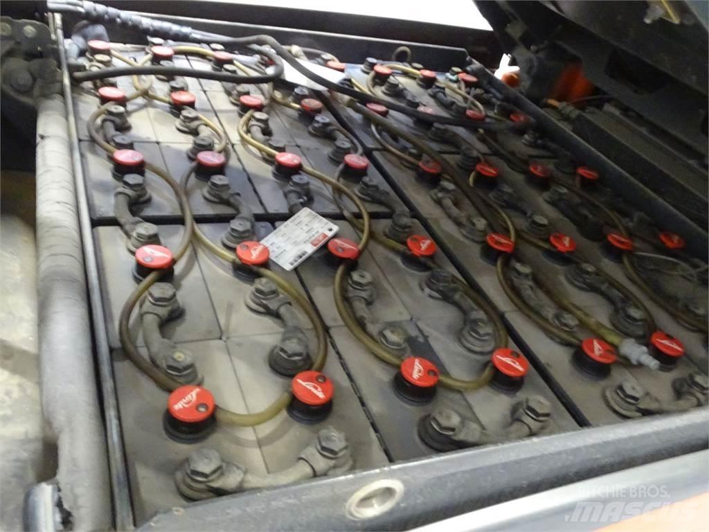 Linde E30HL Stivuitor electric