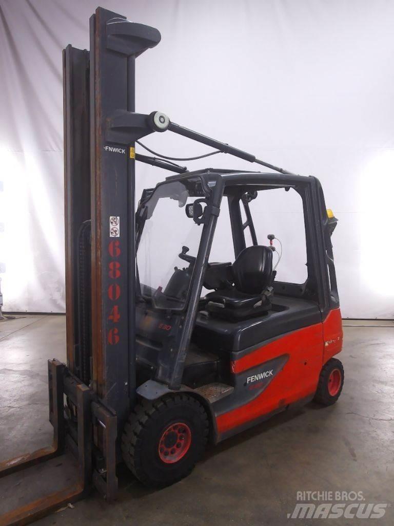 Linde E30L-01 Stivuitor electric