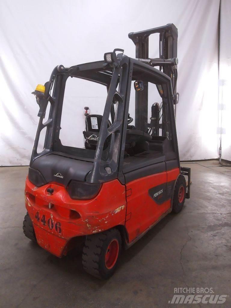 Linde E30L-01 Stivuitor electric