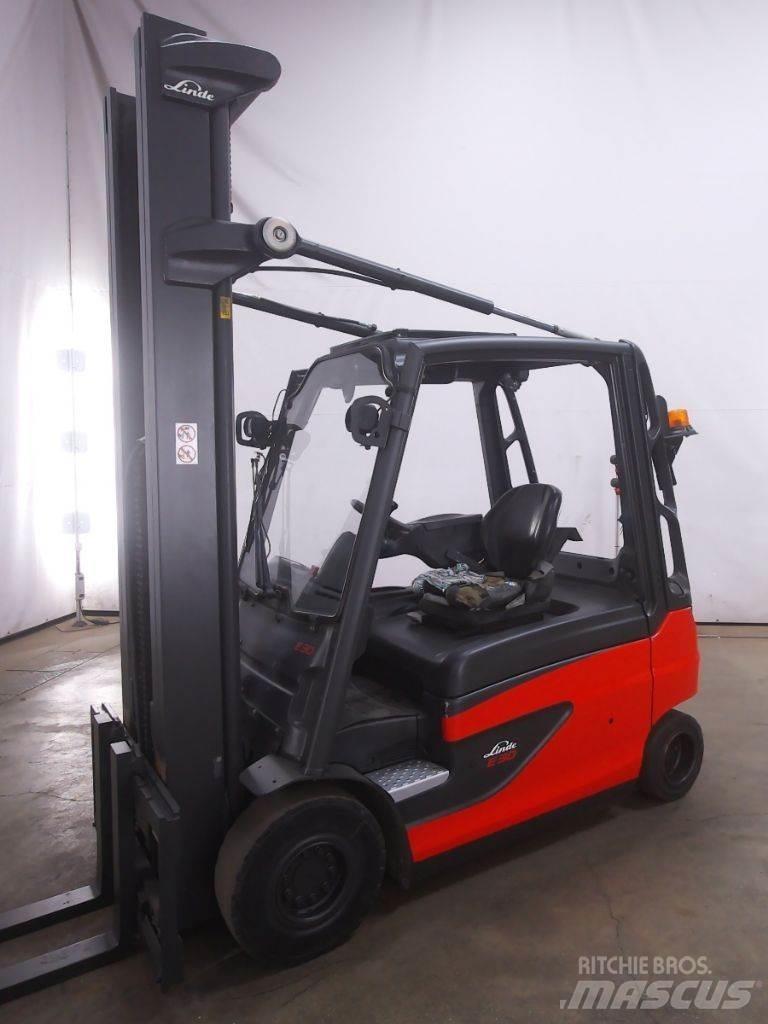 Linde E30L-01 Stivuitor electric