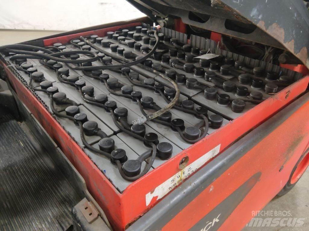 Linde E30L-01 Stivuitor electric