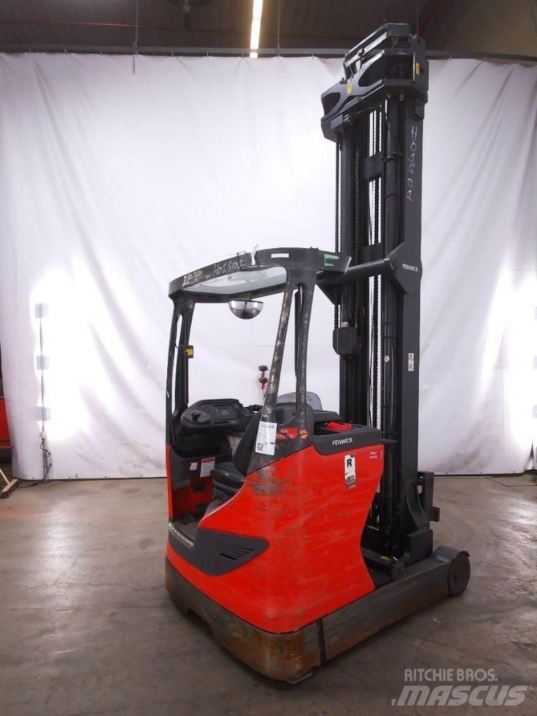 Linde R16HD-01 Stivuitor cu catarg retractabil