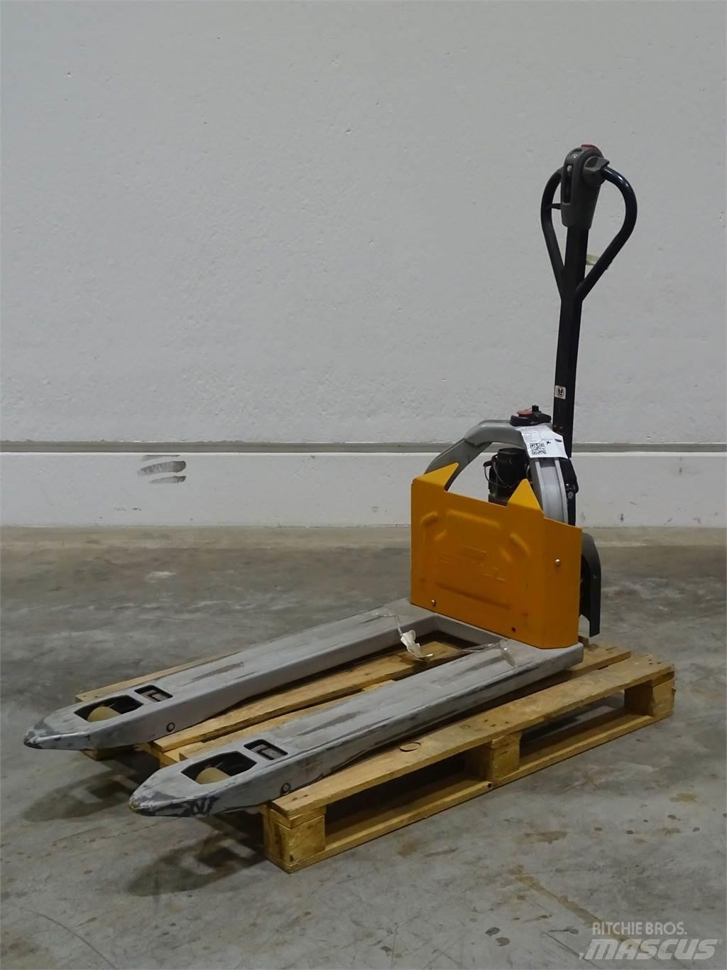 Still ECH12 Transpaleta manuala