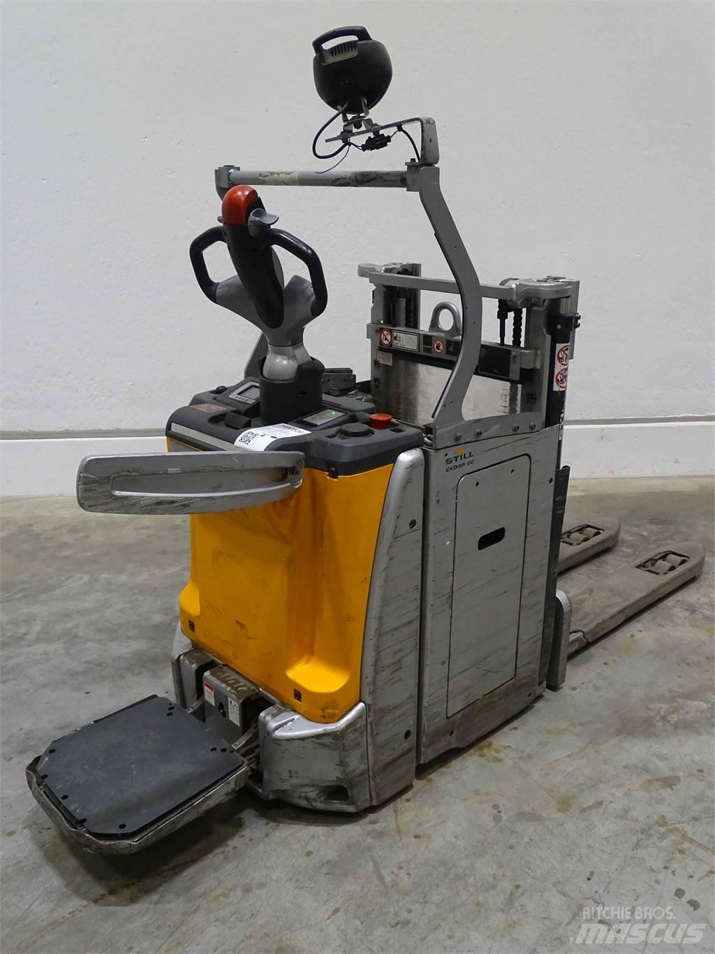 Still EXD-SF20 Transpaleta manuala
