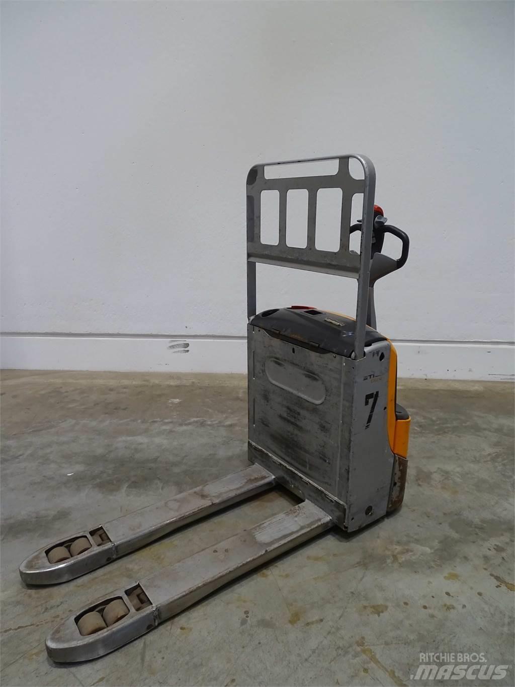 Still EXU16 Transpaleta manuala