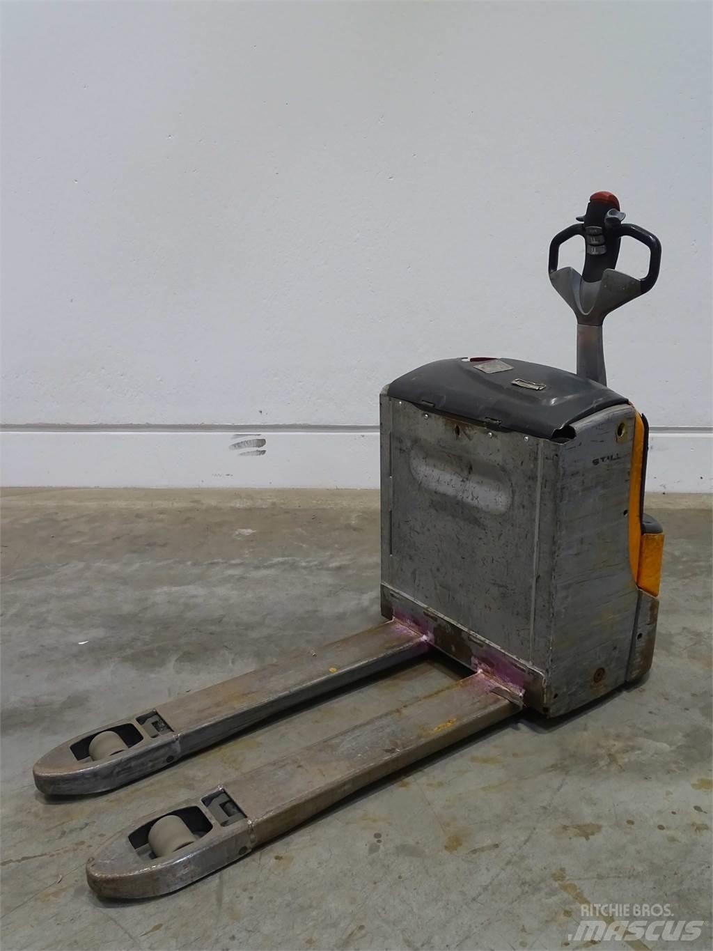 Still EXU20 Transpaleta manuala