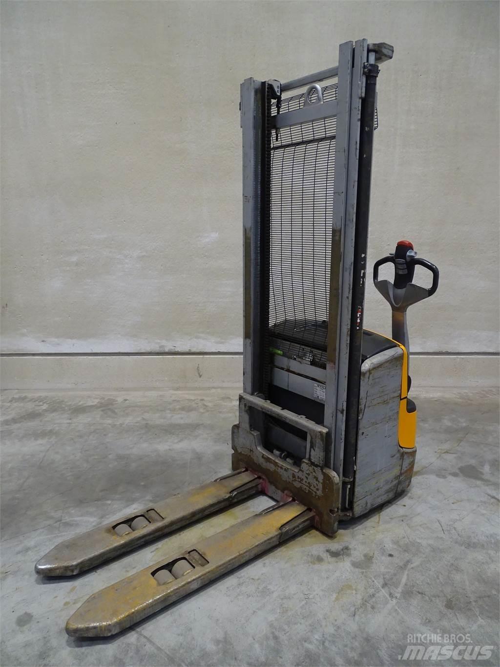 Still EXV14C Transpaleta manuala