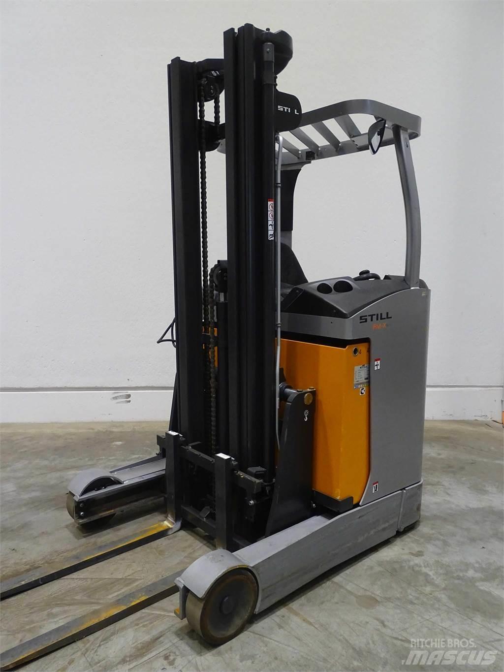 Still FM-X10 Stivuitor cu catarg retractabil