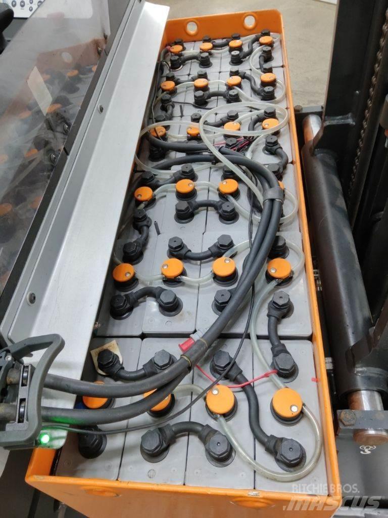 Still FM-X12 Stivuitor cu catarg retractabil