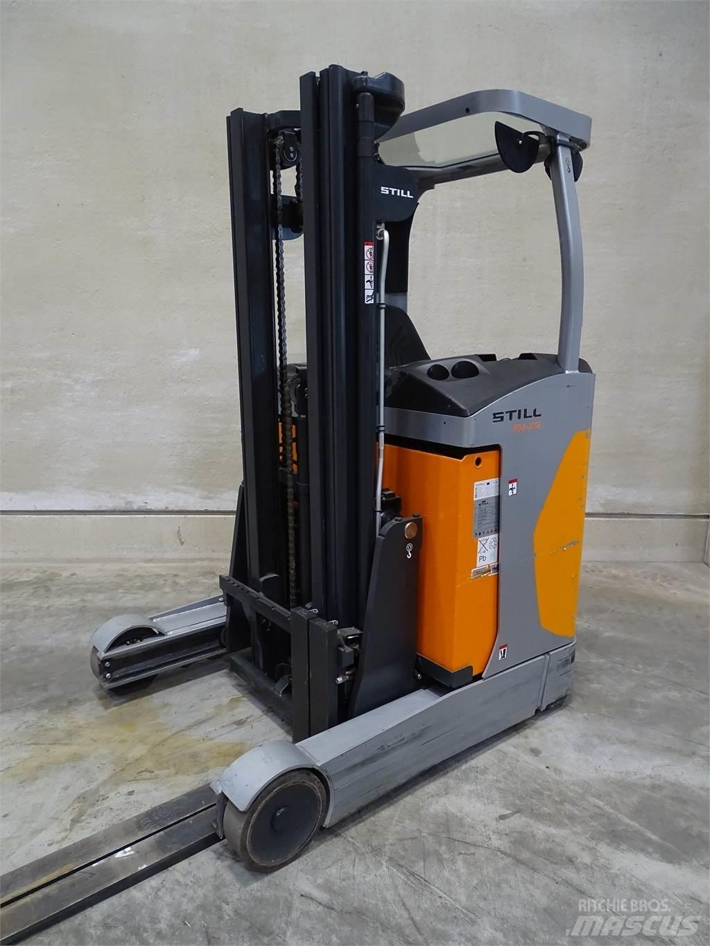 Still FM-X12 Stivuitor cu catarg retractabil
