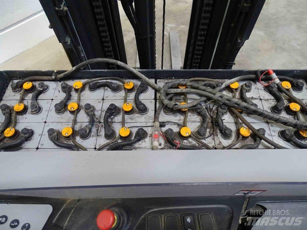 Still FM-X14 Stivuitor cu catarg retractabil