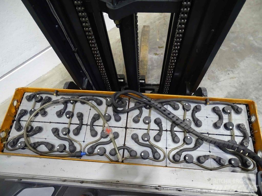 Still FM-X14 Stivuitor cu catarg retractabil