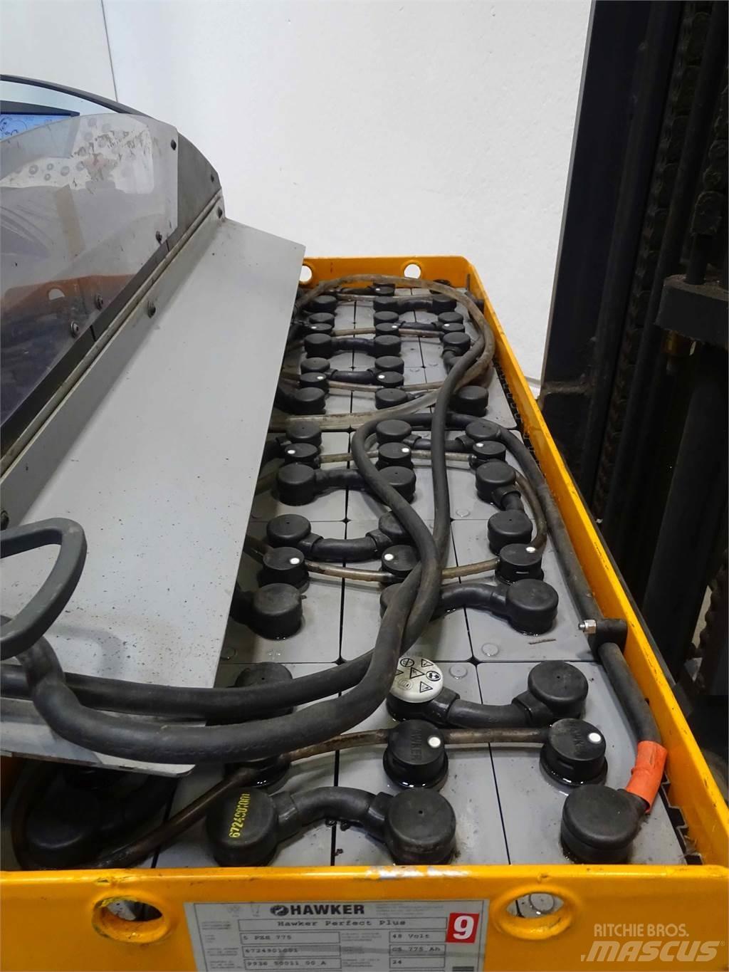 Still FM-X14 Stivuitor cu catarg retractabil