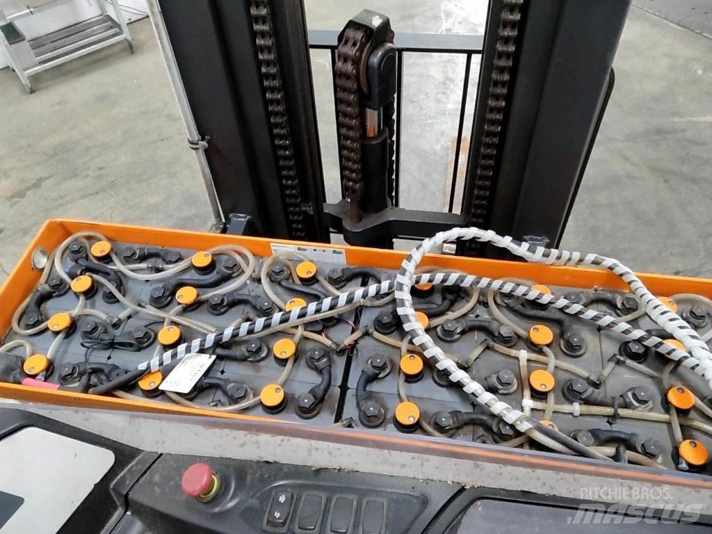 Still FM-X17 Stivuitor cu catarg retractabil