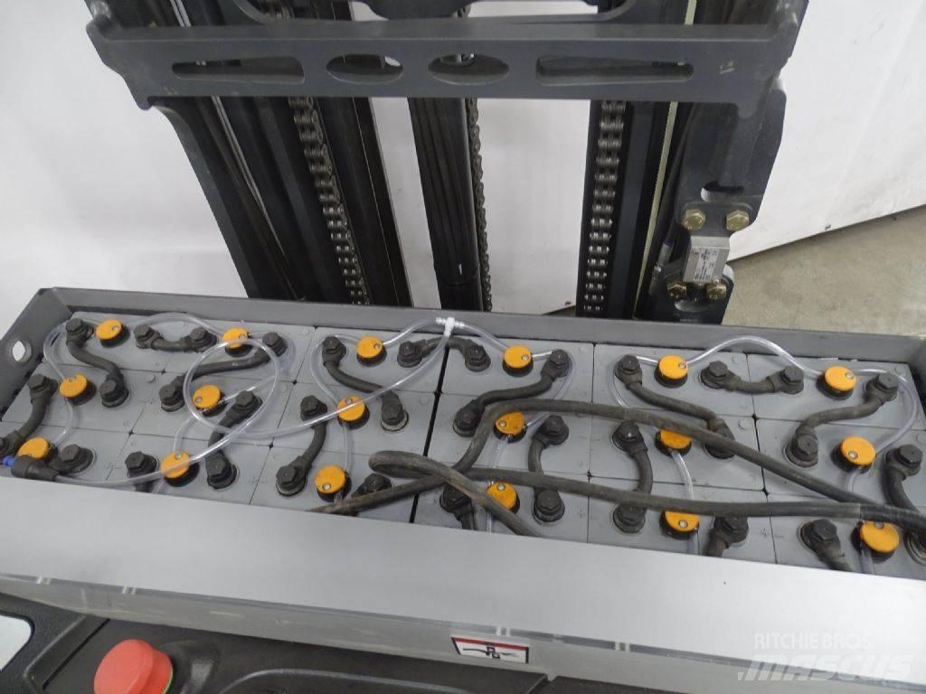 Still FM-X17 Stivuitor cu catarg retractabil