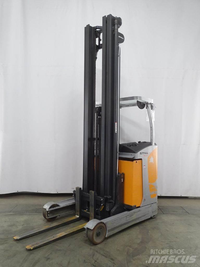 Still FM-X17 Stivuitor cu catarg retractabil