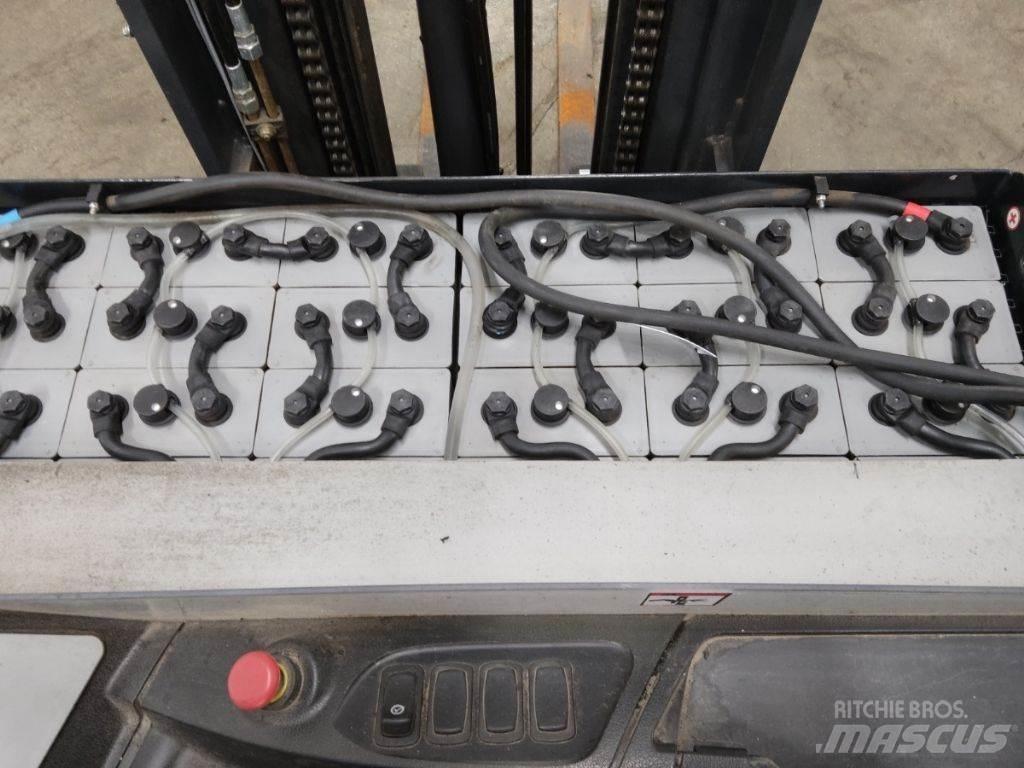 Still FM-X17 Stivuitor cu catarg retractabil