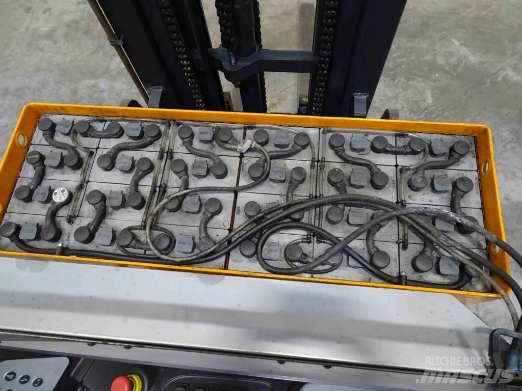 Still FM-X17 Stivuitor cu catarg retractabil