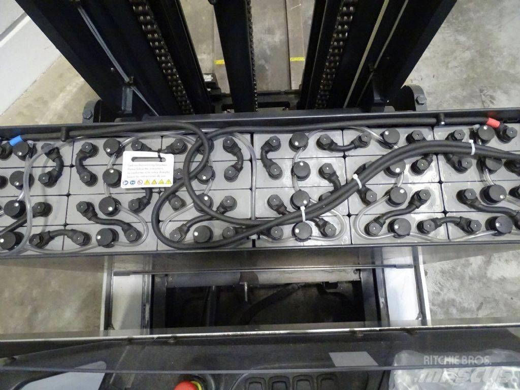 Still FM-X17 Stivuitor cu catarg retractabil