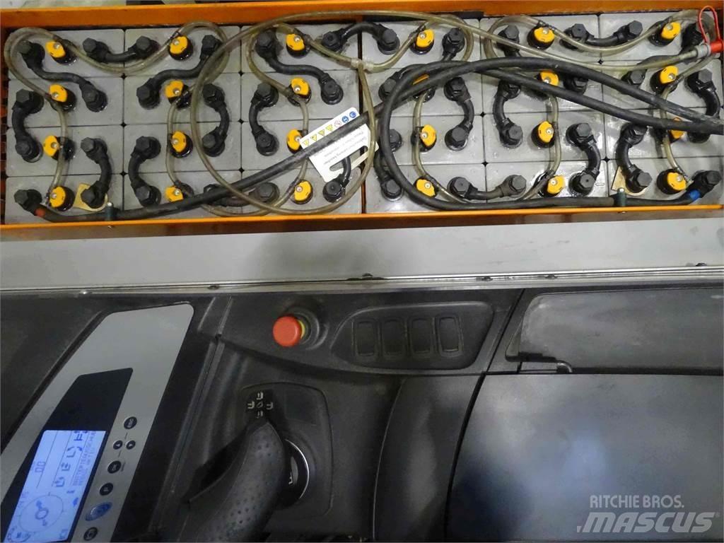 Still FM-X17 Stivuitor cu catarg retractabil