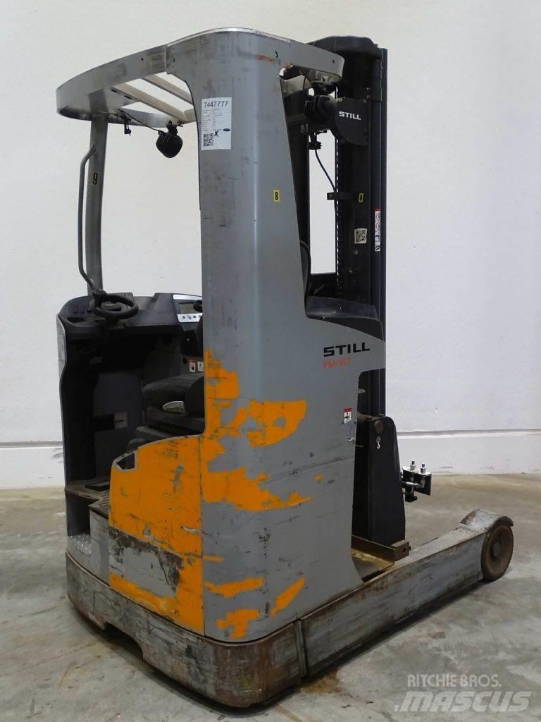 Still FM-X17 Stivuitor cu catarg retractabil