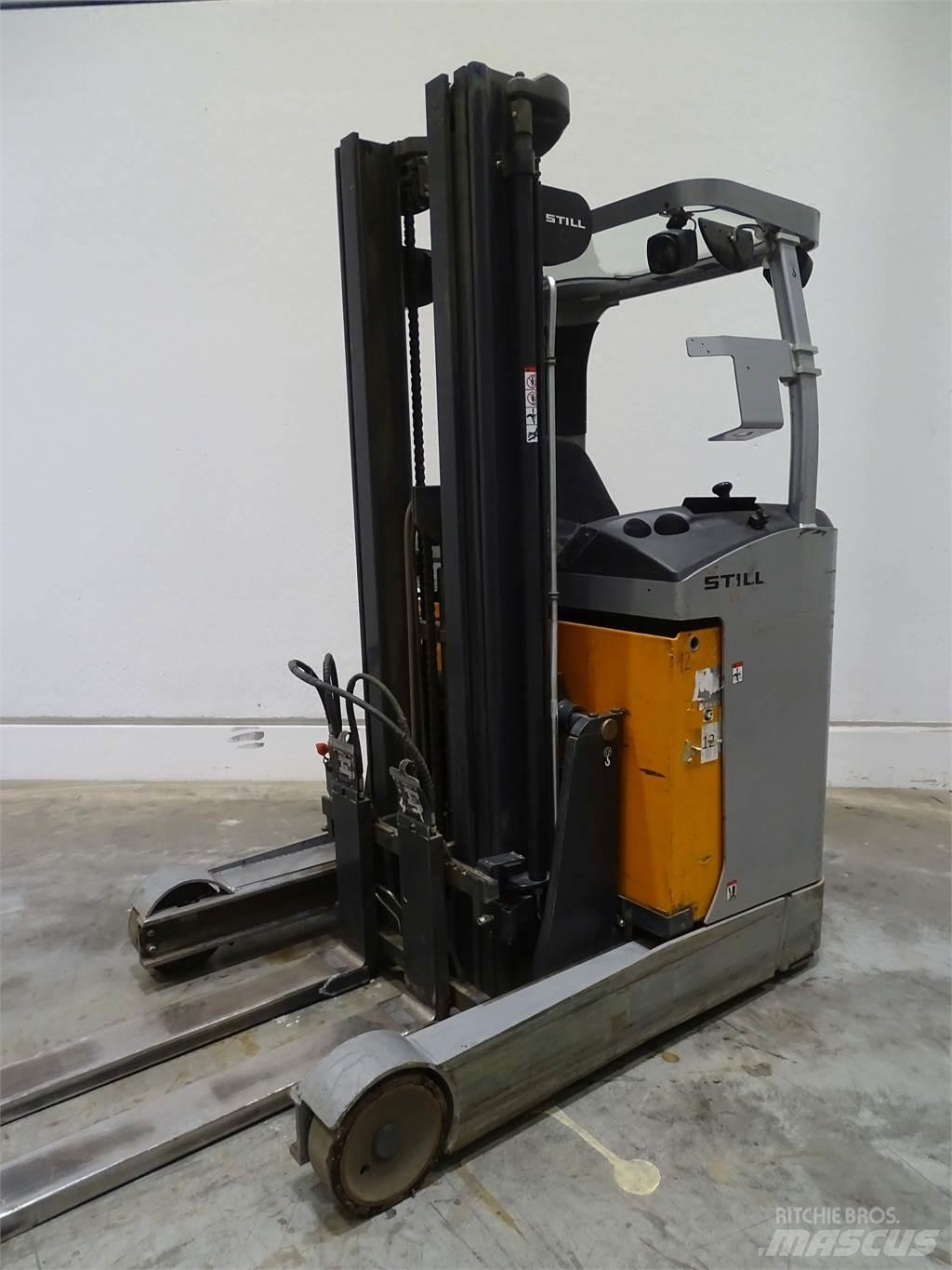 Still FM-X17 Stivuitor cu catarg retractabil
