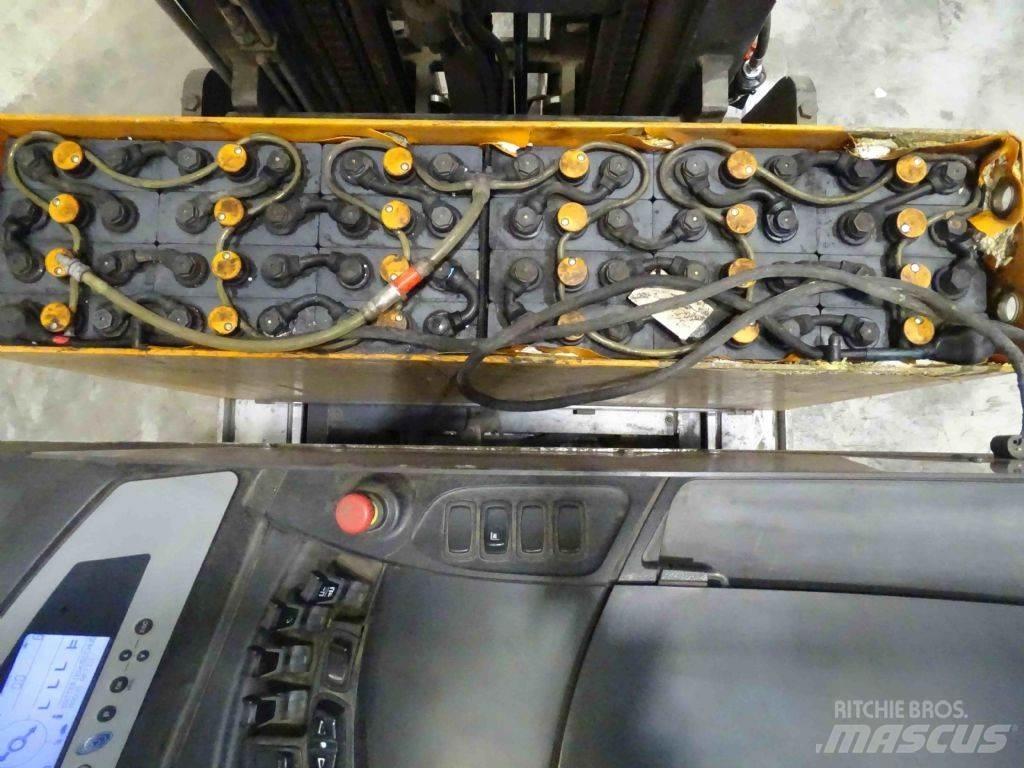Still FM-X17 Stivuitor cu catarg retractabil
