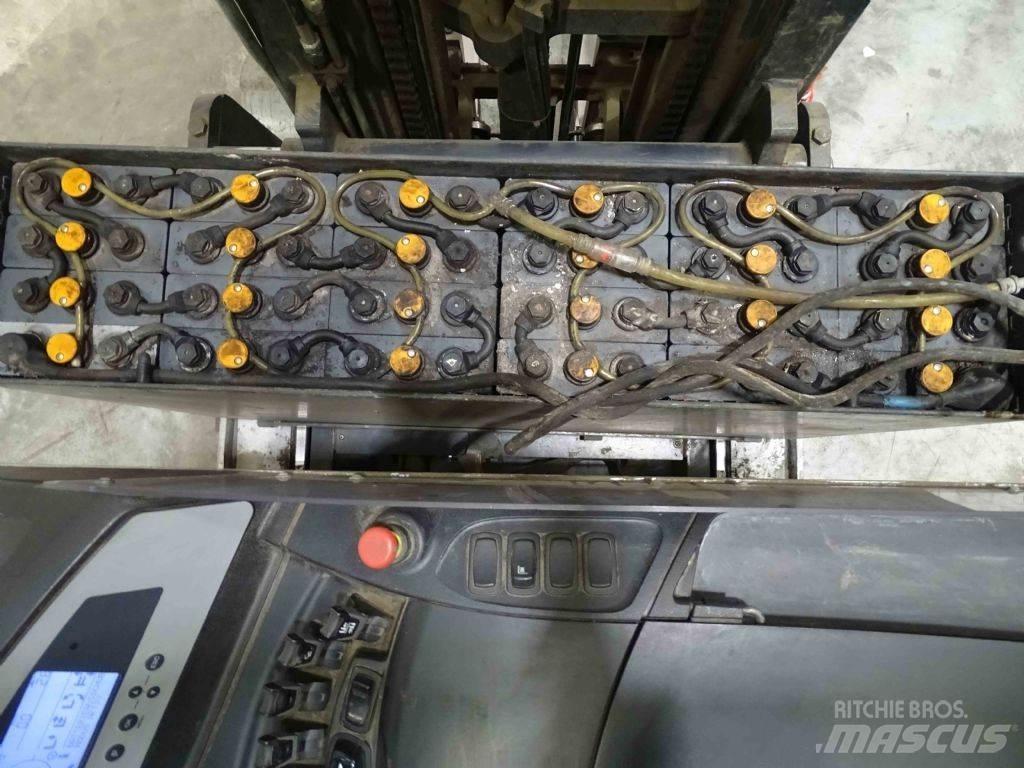 Still FM-X17 Stivuitor cu catarg retractabil