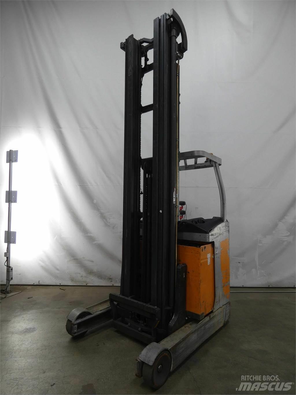 Still FM-X17 Stivuitor cu catarg retractabil
