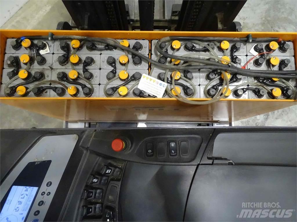Still FM-X17 Stivuitor cu catarg retractabil