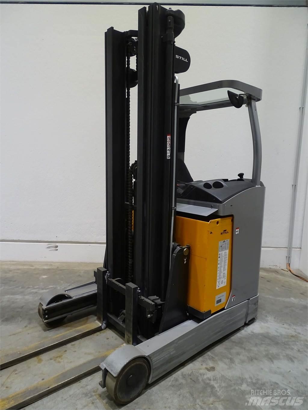 Still FM-X17 Stivuitor cu catarg retractabil