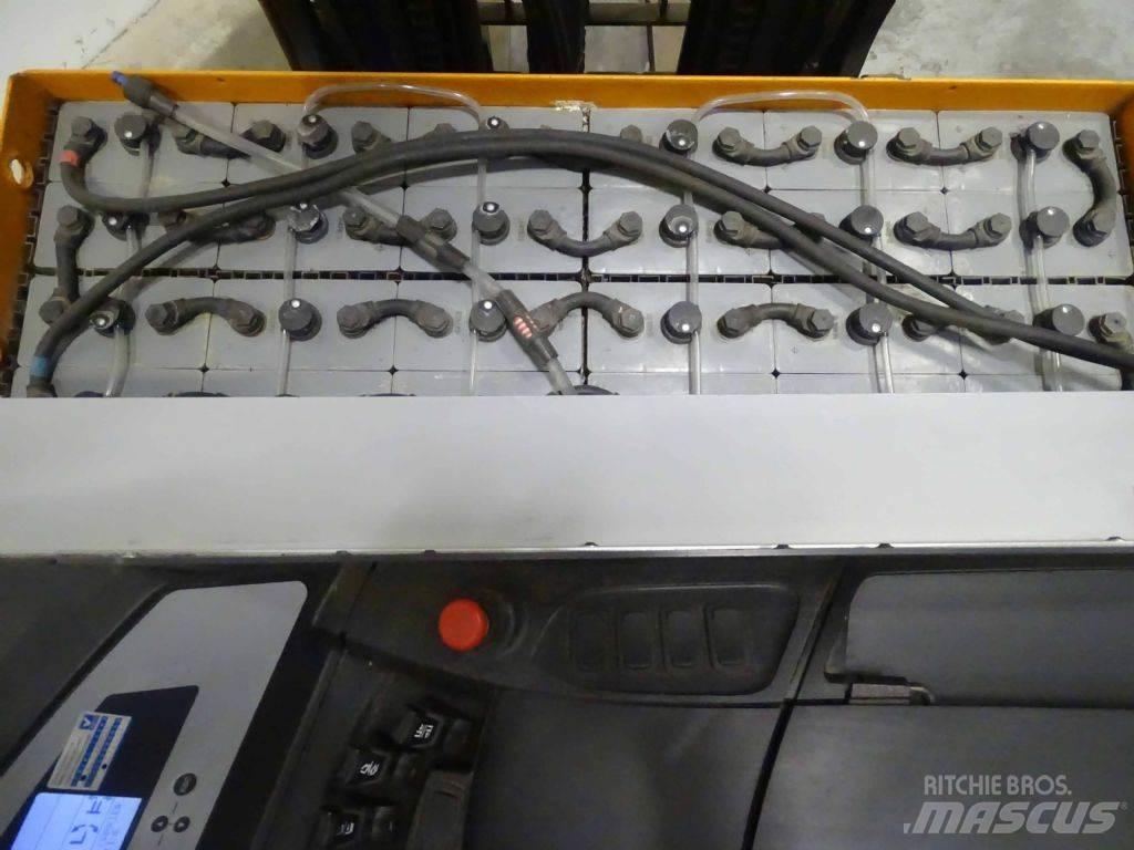 Still FM-X17 Stivuitor cu catarg retractabil