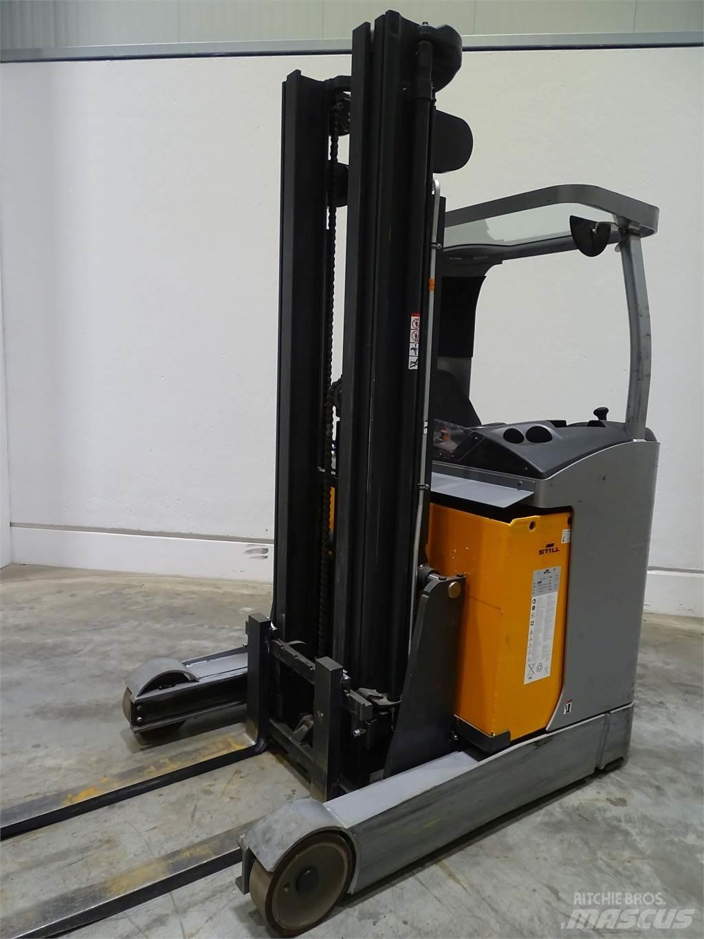 Still FM-X17 Stivuitor cu catarg retractabil