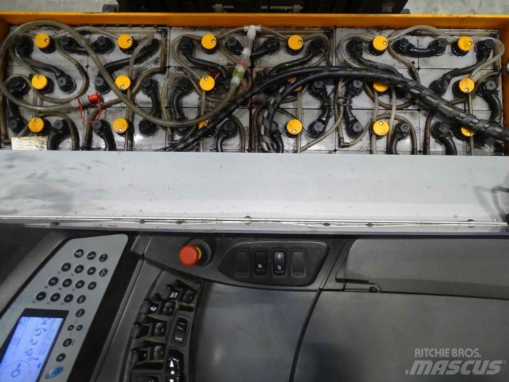 Still FM-X17 Stivuitor cu catarg retractabil
