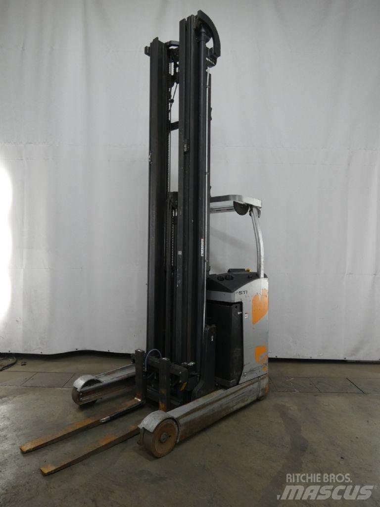 Still FM-X17 Stivuitor cu catarg retractabil