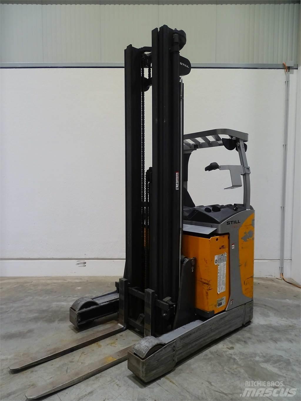 Still FM-X17 Stivuitor cu catarg retractabil