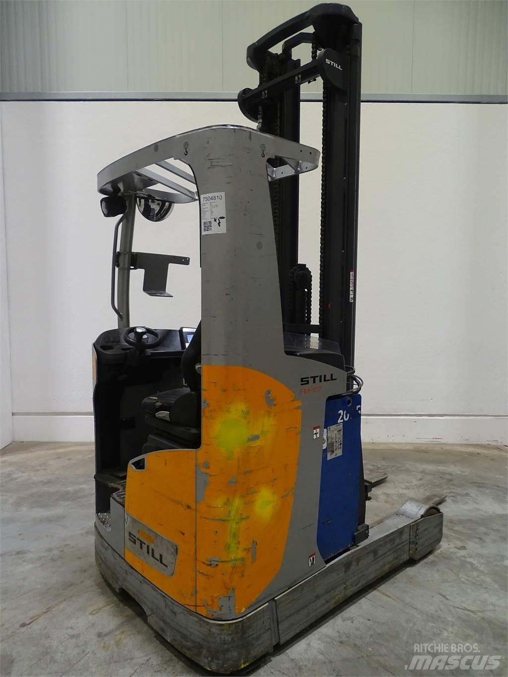 Still FM-X17 Stivuitor cu catarg retractabil