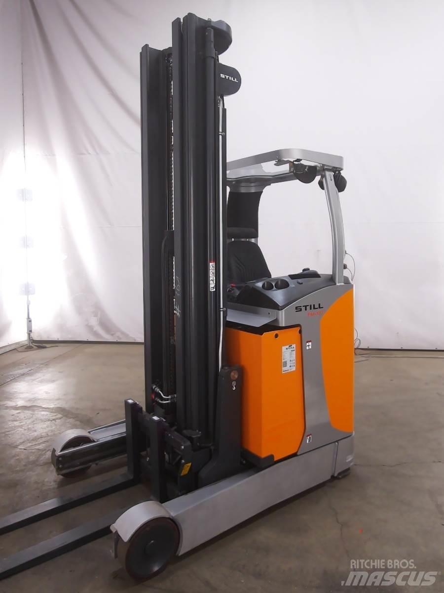 Still FM-X17 Stivuitor cu catarg retractabil