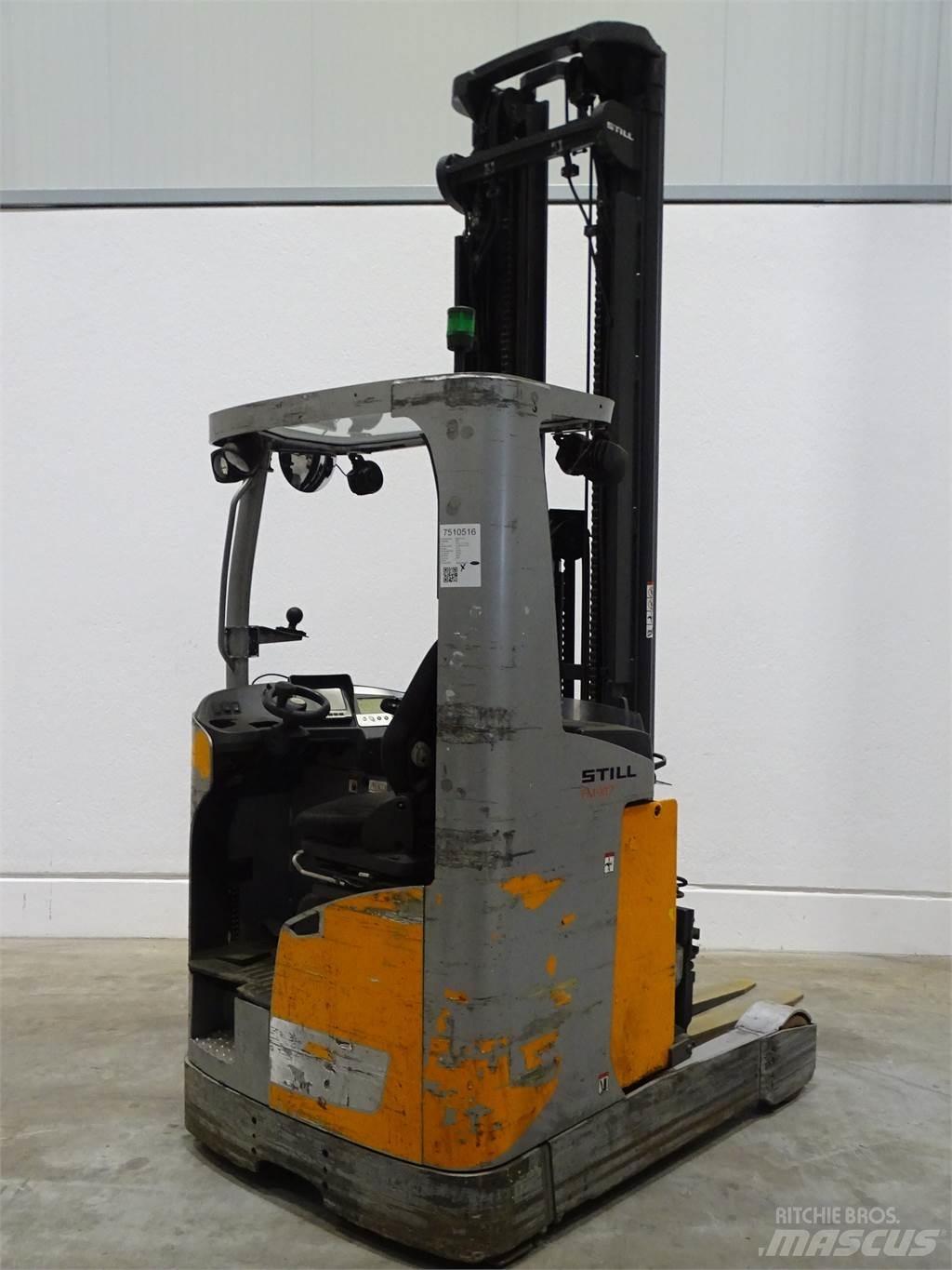 Still FM-X17 Stivuitor cu catarg retractabil