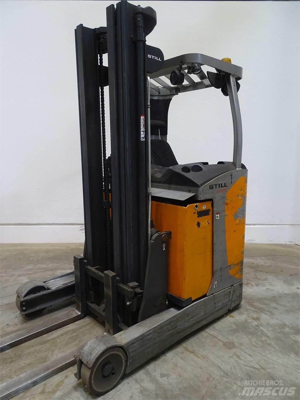 Still FM-X17 Stivuitor cu catarg retractabil